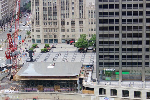 Apple’s New Chicago Apple Store Features A Roof That Looks Like A MacBook Air