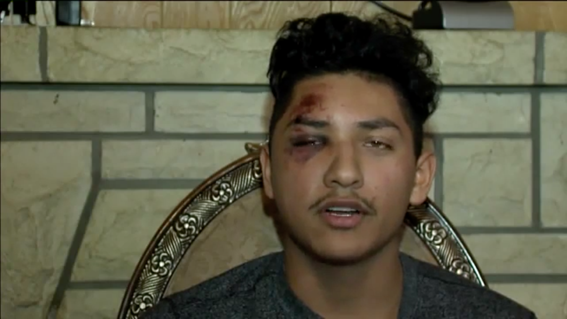 Teens trying to buy iPhone on Facebook Marketplace attacked and robbed in Kansas City, MO - Local Records Office